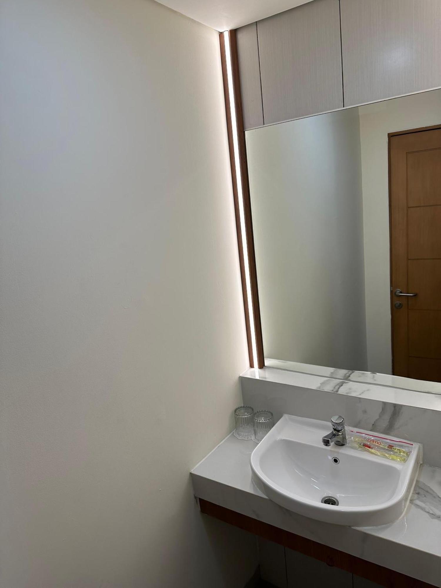 D'Primahotel Jemursari Σουραμπάγια Εξωτερικό φωτογραφία