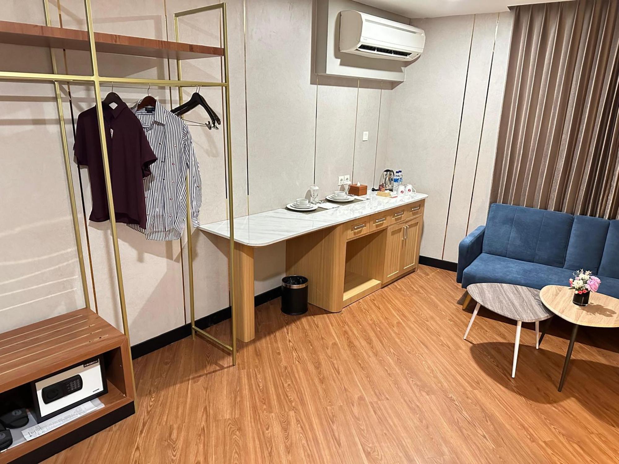 D'Primahotel Jemursari Σουραμπάγια Εξωτερικό φωτογραφία
