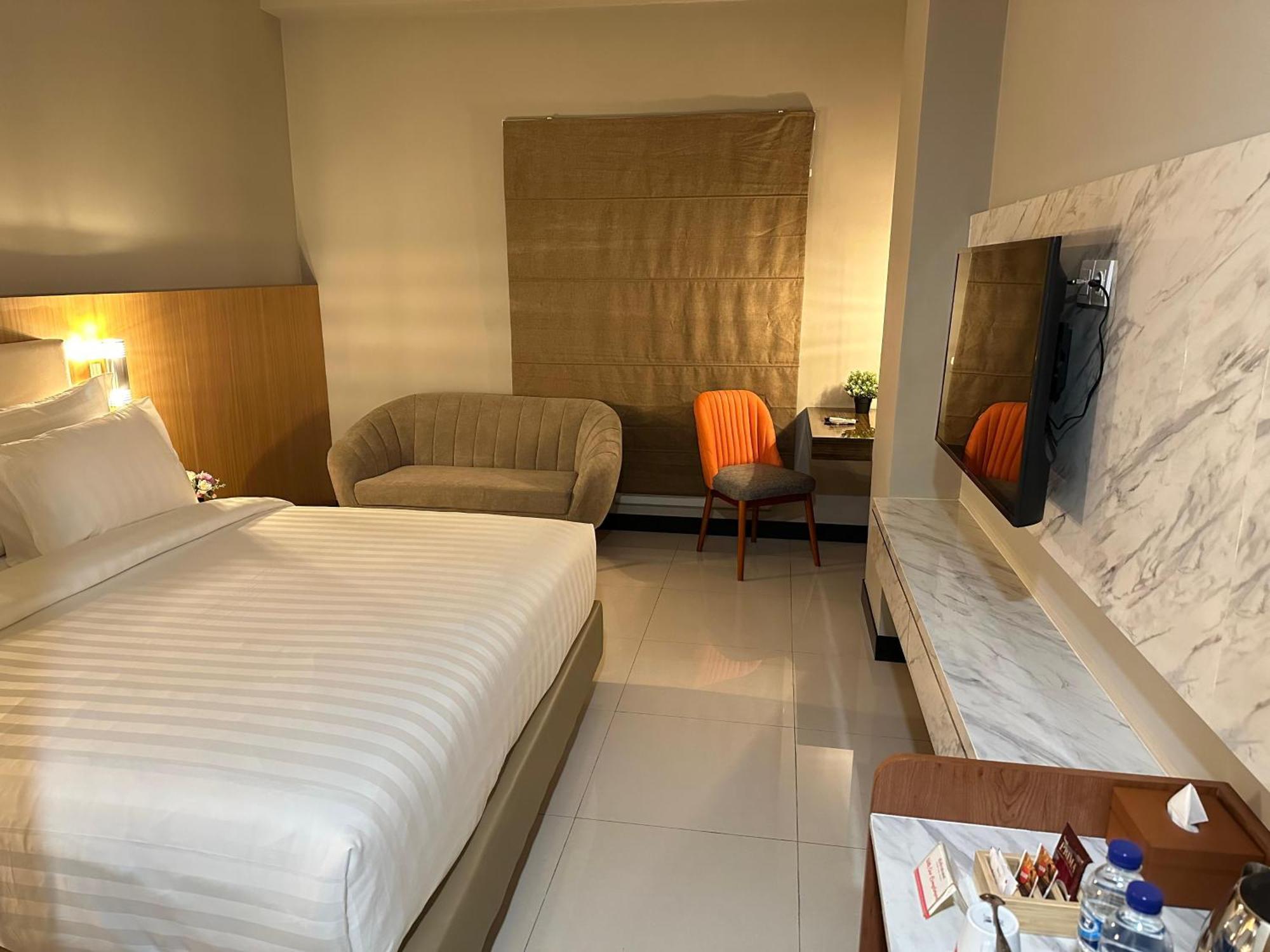 D'Primahotel Jemursari Σουραμπάγια Εξωτερικό φωτογραφία