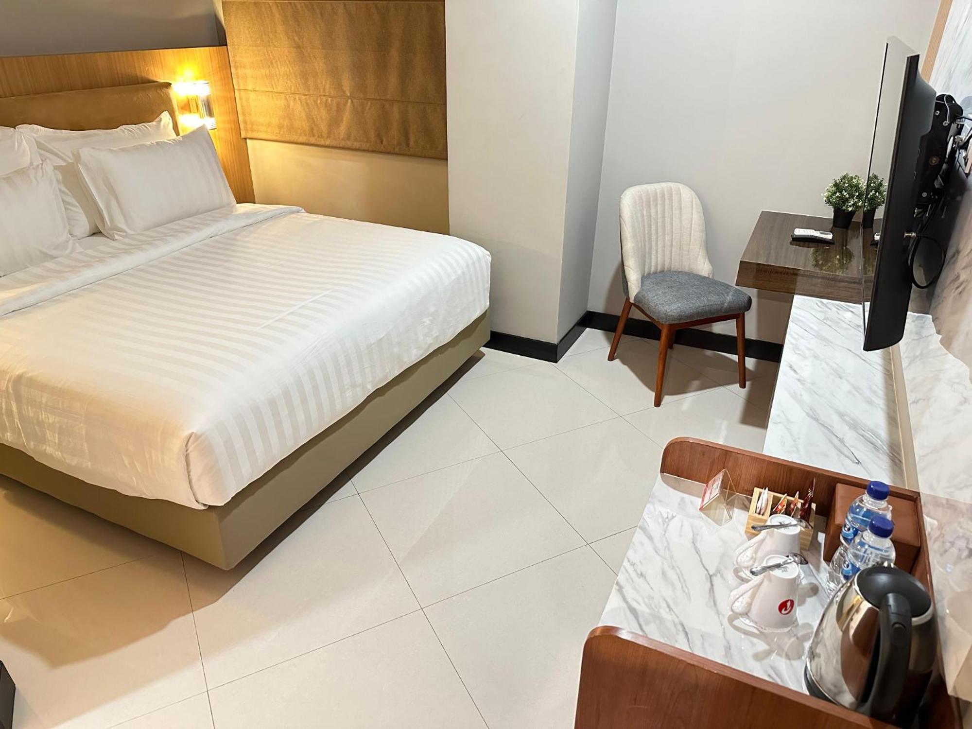 D'Primahotel Jemursari Σουραμπάγια Εξωτερικό φωτογραφία