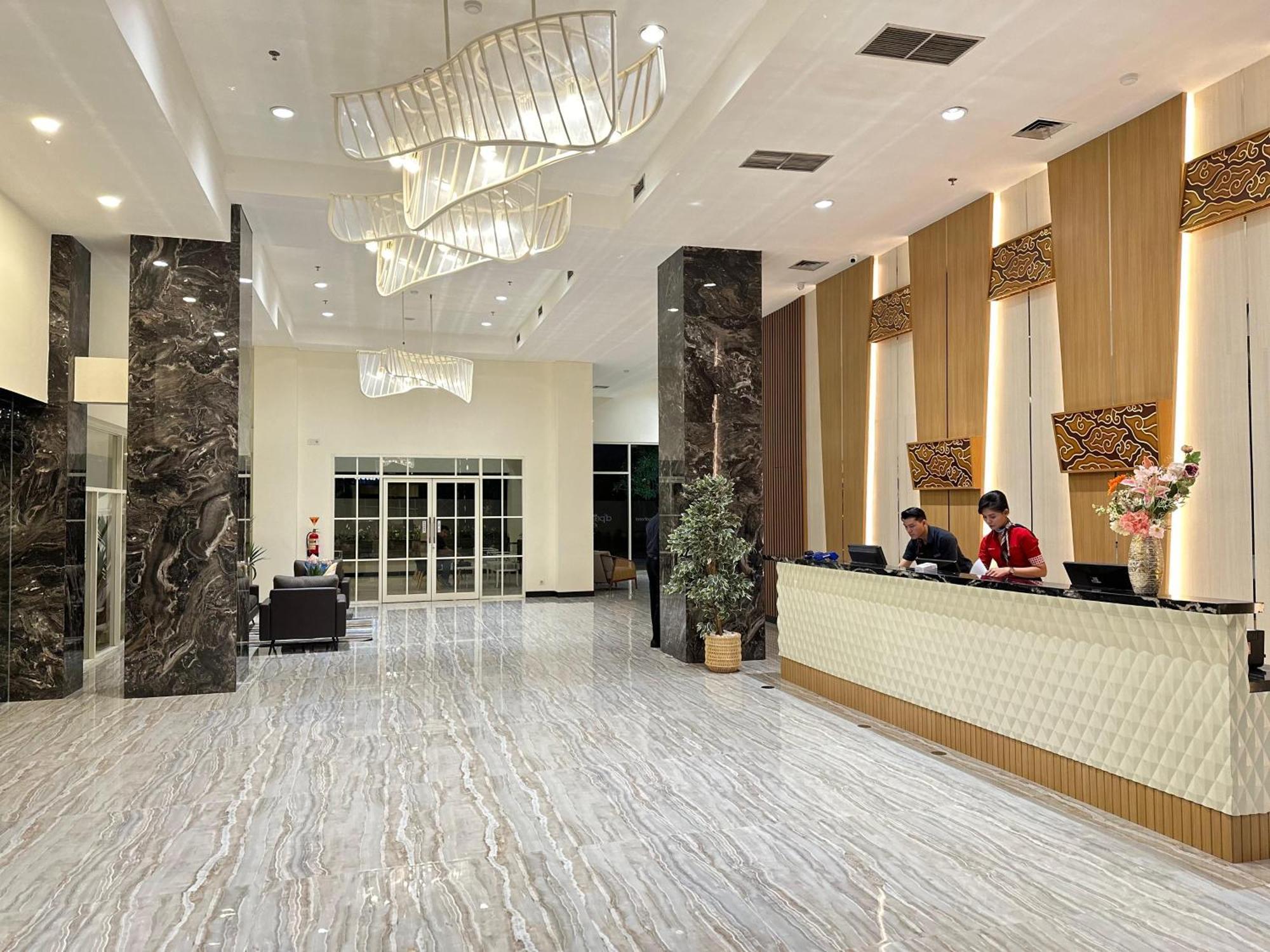 D'Primahotel Jemursari Σουραμπάγια Εξωτερικό φωτογραφία